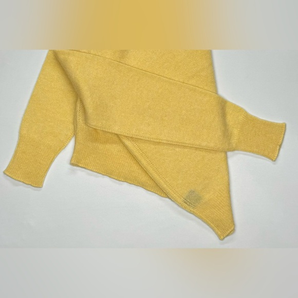 360 CASHMERE Jessie V-Neck Sweater - Picture 7 of 9